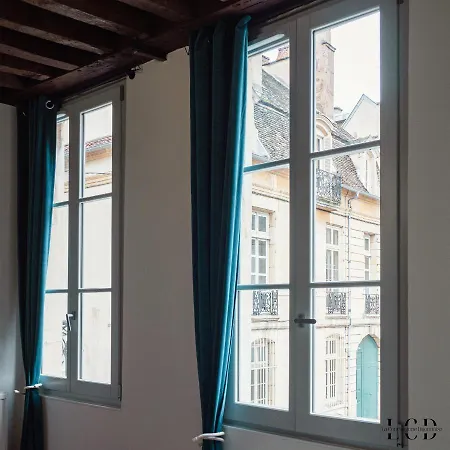 Apartment Au Roi Lion, Place Saint Michel Dijon
