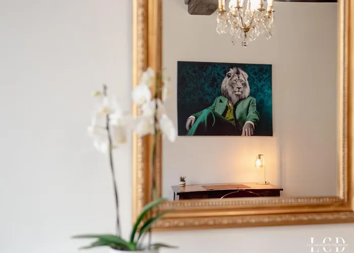 Au Roi Lion, Place Saint Michel アパート ディジョン