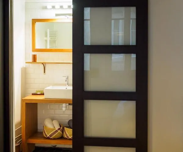 Appartement Au Roi Lion, Place Saint Michel *