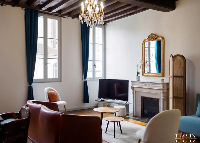 Appartement Au Roi Lion, Place Saint Michel