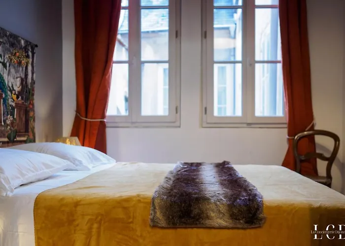 Au Roi Lion, Place Saint Michel Dijon